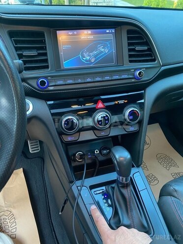 Hyundai Elantra 2019, 75,000 km - 1.6 l - Bakı