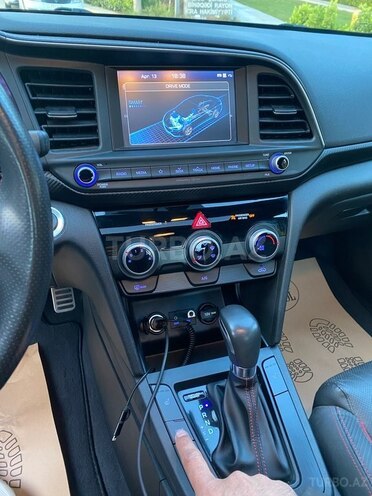 Hyundai Elantra 2019, 75,000 km - 1.6 l - Bakı