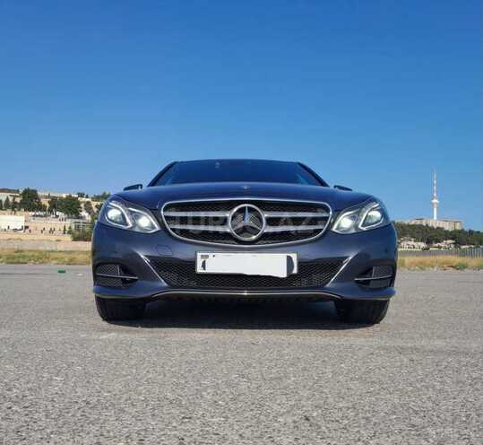 Mercedes E 220 d 4MATIC 2014, 227,000 km - 2.2 л - Bakı