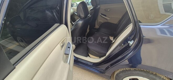 Toyota Prius 2013, 200,000 km - 1.8 l - Bakı