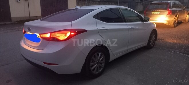 Hyundai Elantra 2015, 205,459 km - 1.8 l - Qusar