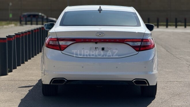 Hyundai Grandeur 2015, 127,000 km - 2.2 l - Bakı