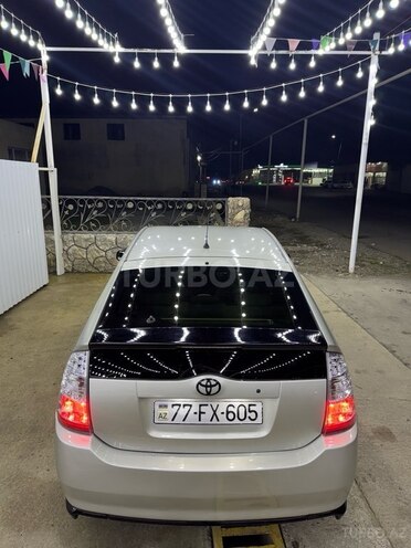 Toyota Prius-9