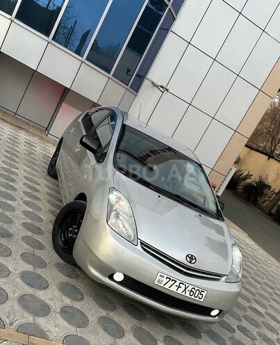 Toyota Prius-6