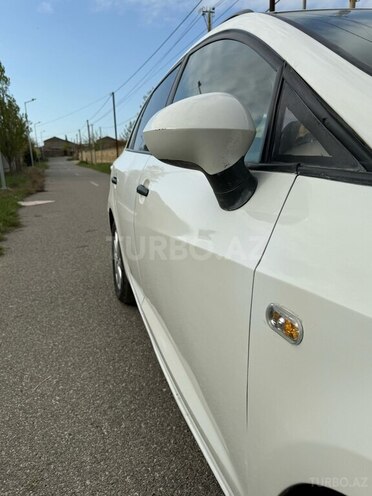 SEAT Ibiza-4