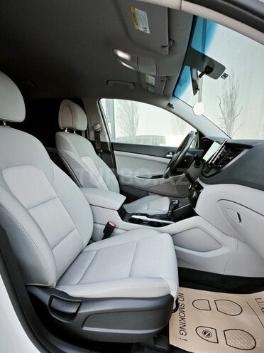 Hyundai Tucson-15