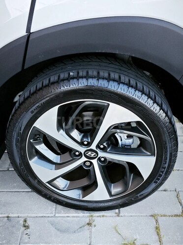 Hyundai Tucson-20
