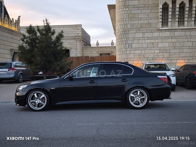 BMW 545 2005, 325,000 km - 4.4 l - Bakı