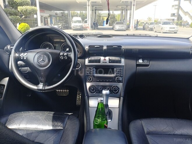 Mercedes C 220 d 2005, 356,000 km - 2.2 l - Bakı