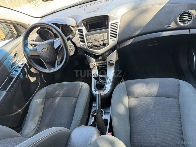 Chevrolet Cruze-5
