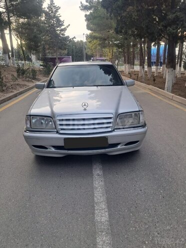 Mercedes C 200 1995, 255,000 km - 2.0 л - Sumqayıt