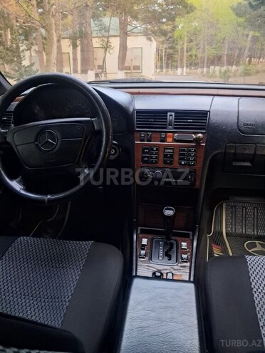 Mercedes C 200 1995, 255,000 km - 2.0 л - Sumqayıt