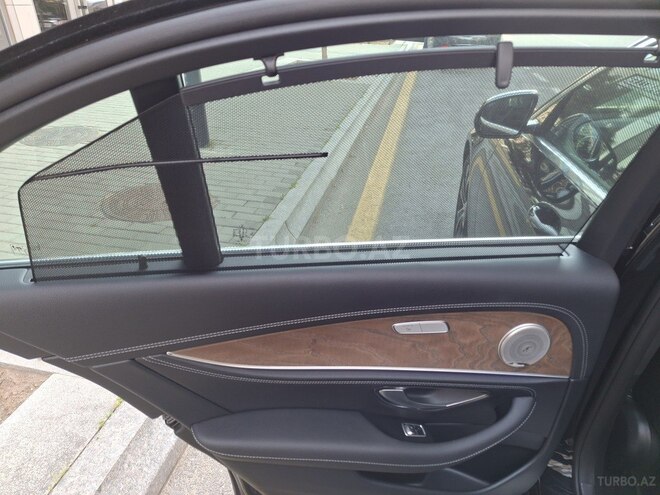 Mercedes E 300 e 2022, 33,000 km - 2.0 l - Bakı