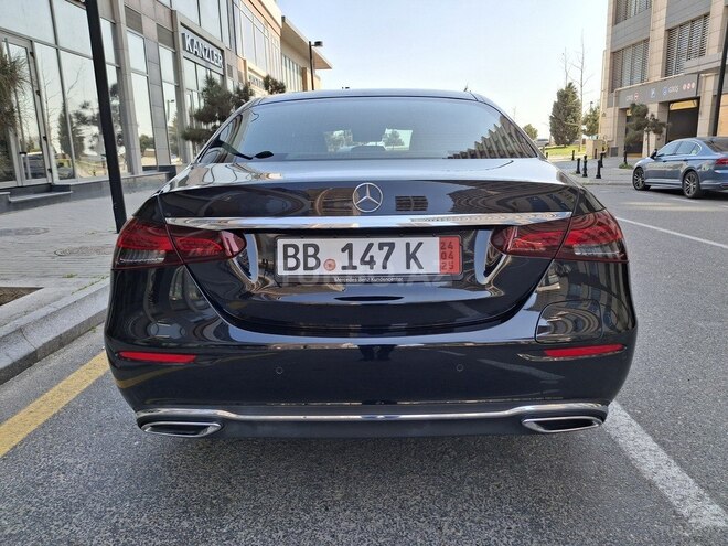 Mercedes E 300 e 2022, 33,000 km - 2.0 l - Bakı