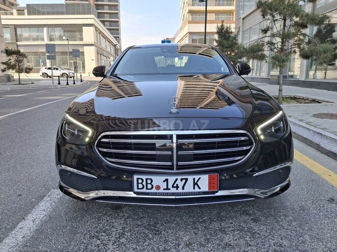 Mercedes E 300 e 2022, 33,000 km - 2.0 l - Bakı