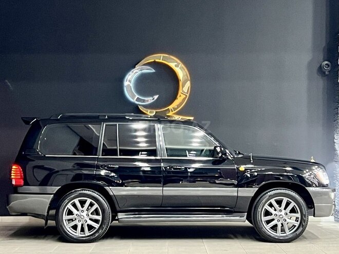 Toyota Land Cruiser-6