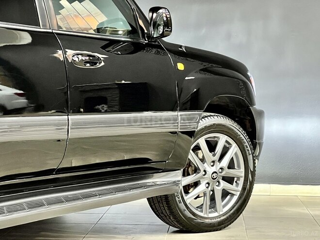 Toyota Land Cruiser-18
