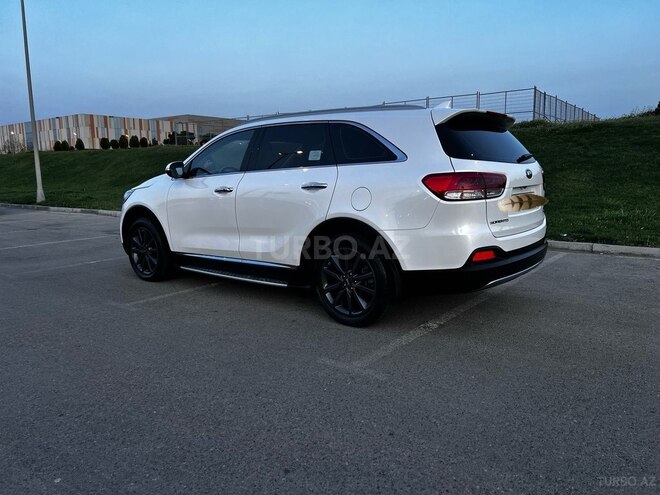Kia Sorento-2