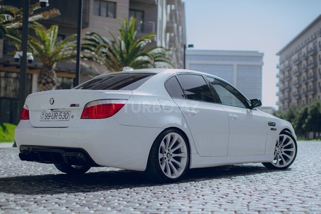 BMW 530 2004, 443,000 km - 3.0 л - Bakı