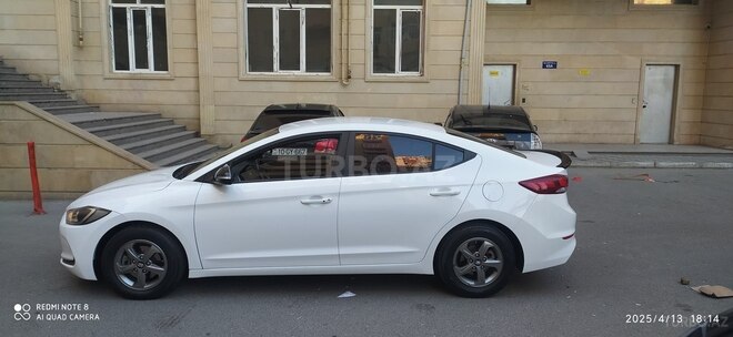 Hyundai Avante 2016, 225,000 km - 1.6 л - Bakı