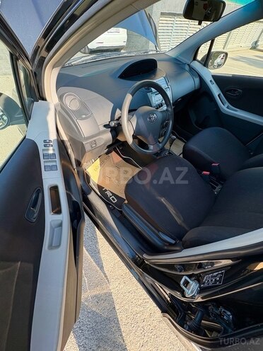 Toyota Yaris 2008, 95,740 km - 1.3 л - Bakı