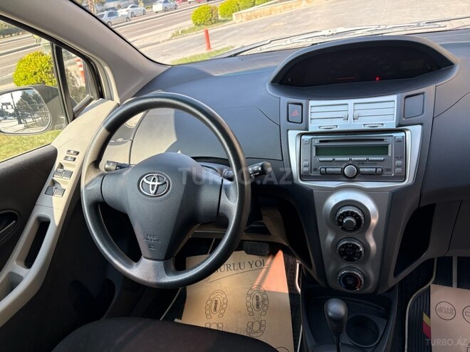 Toyota Yaris 2008, 95,740 km - 1.3 л - Bakı