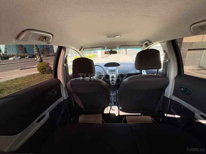 Toyota Yaris 2008, 95,740 km - 1.3 л - Bakı