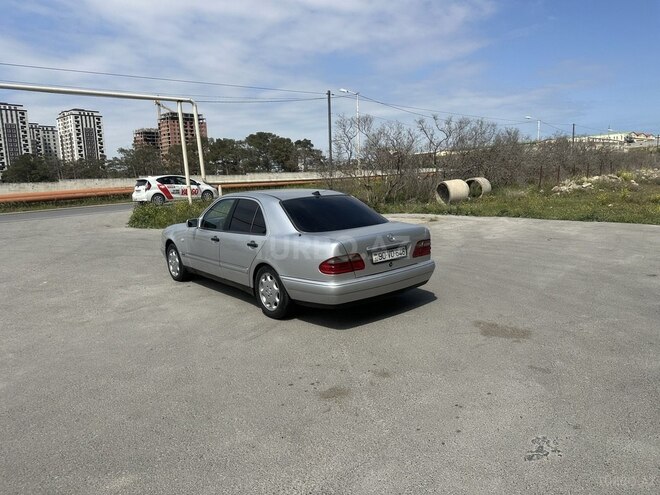 Mercedes E 230 1995, 365,000 km - 2.3 l - Bakı