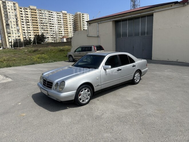 Mercedes E 230 1995, 365,000 km - 2.3 l - Bakı