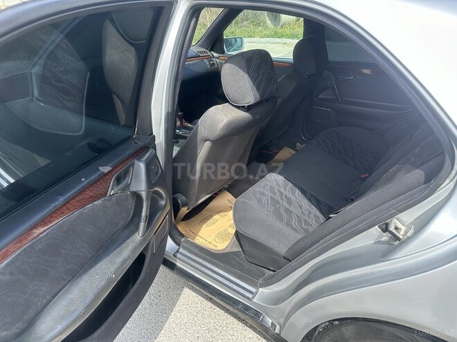 Mercedes E 230 1995, 365,000 km - 2.3 l - Bakı