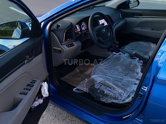 Hyundai Elantra 2017, 105,200 km - 2.0 l - Bakı