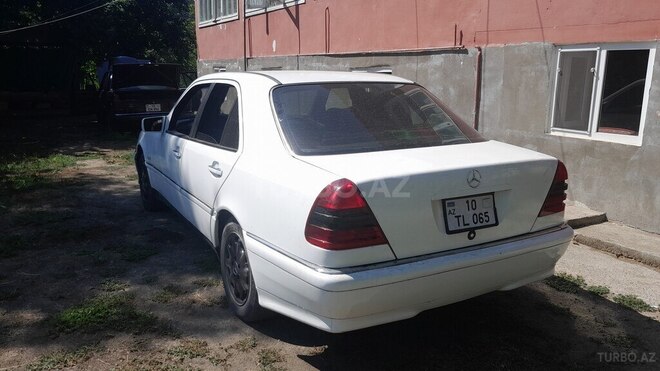 Mercedes C 220 1995, 278,356 km - 2.2 l - Bakı