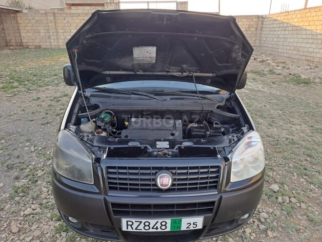 Fiat Doblo 2009, 219,682 km - 1.3 l - Bakı