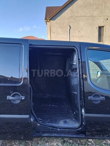 Fiat Doblo 2009, 219,682 km - 1.3 l - Bakı