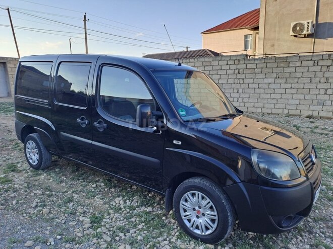 Fiat Doblo 2009, 219,682 km - 1.3 l - Bakı