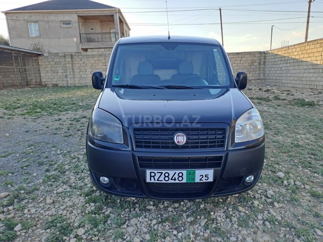Fiat Doblo 2009, 219,682 km - 1.3 l - Bakı