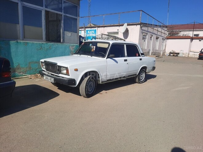 LADA (VAZ) 2107 2004, 130,000 km - 1.6 л - Qusar