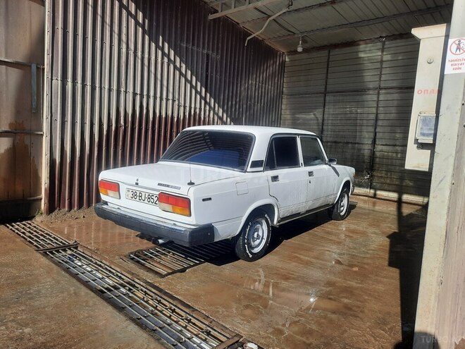 LADA (VAZ) 2107 2004, 130,000 km - 1.6 л - Qusar