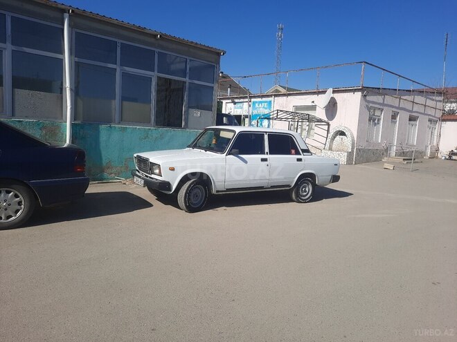 LADA (VAZ) 2107 2004, 130,000 km - 1.6 л - Qusar