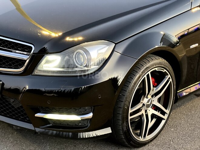 Mercedes C 250 2011, 172,000 km - 1.8 л - Şəki