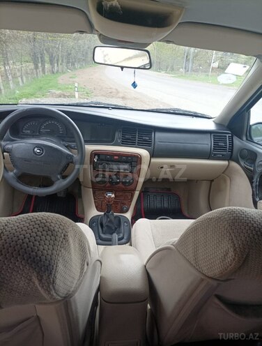 Opel Vectra 1999, 313,000 km - 1.6 l - Qazax