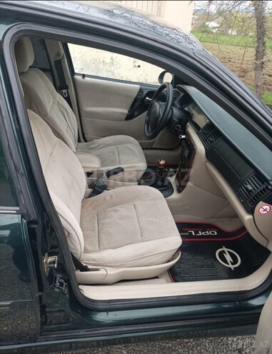 Opel Vectra 1999, 313,000 km - 1.6 l - Qazax