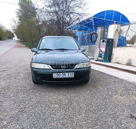 Opel Vectra 1999, 313,000 km - 1.6 l - Qazax