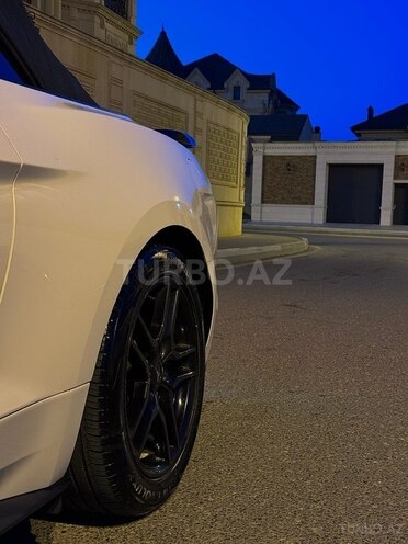 Ford Mustang 2020, 120,000 km - 2.3 л - Bakı