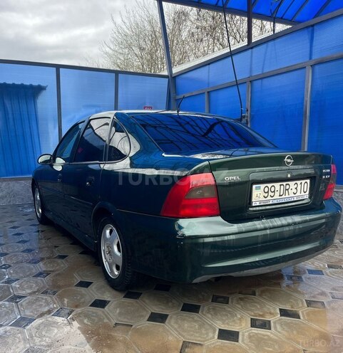Opel Vectra 1999, 313,000 km - 1.6 l - Qazax