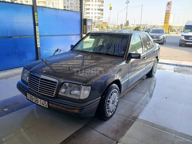 Mercedes E 200 1994, 380,000 km - 2.0 l - Bakı