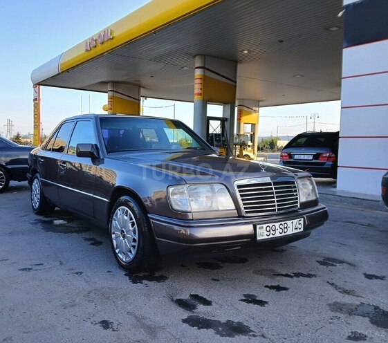 Mercedes E 200 1994, 380,000 km - 2.0 l - Bakı