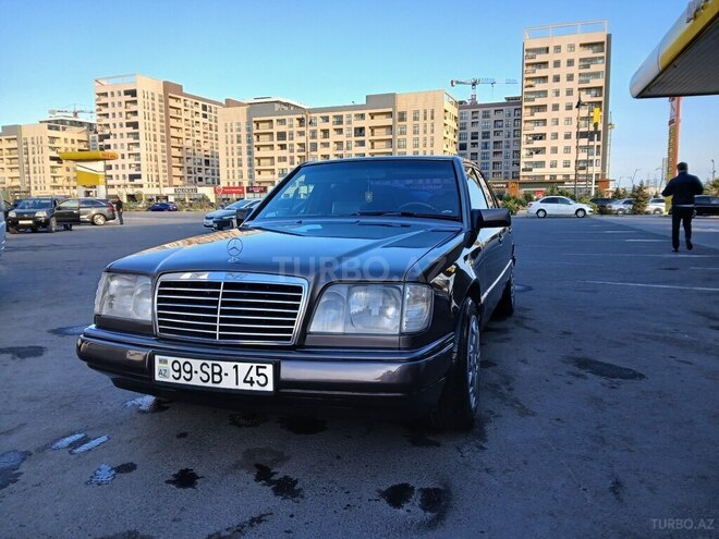 Mercedes E 200 1994, 380,000 km - 2.0 l - Bakı