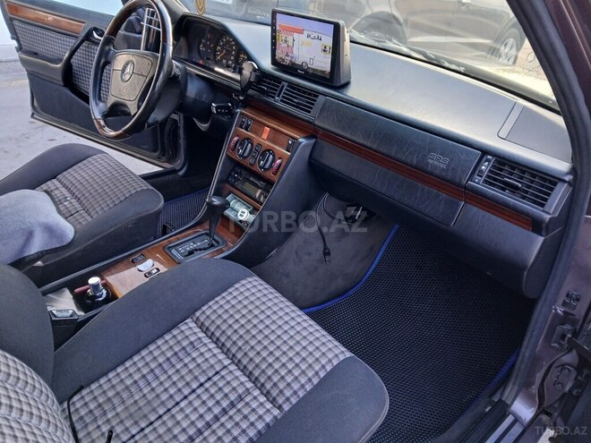 Mercedes E 200 1994, 380,000 km - 2.0 l - Bakı