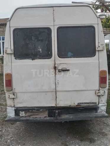Mercedes 208 D 1993, 20,000 km - 2.3 l - Bərdə